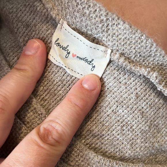 Colorblock Top - Picture 2 of 2